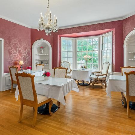 Beland Mansion-Blooming Garden Suite! Форт Смит Екстериор снимка